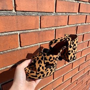 Cheetah heels 🎀🎀🎀